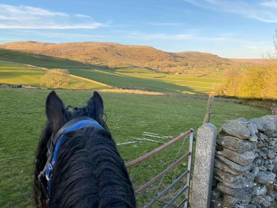 Charming Dog-Friendly Yorkshire Dales Cottage, Austwick Exterior foto